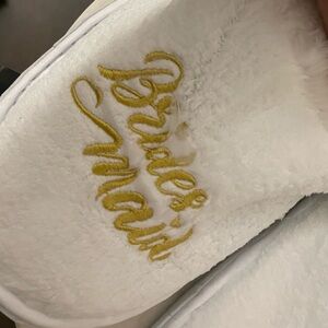 BRIDESMAID SLIPPERS-NWT
